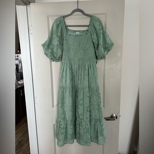 Puff sleeve midi dress